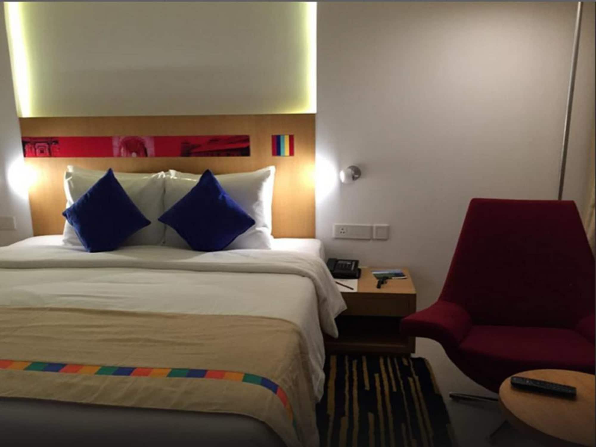 Park By Radisson Ip Extension